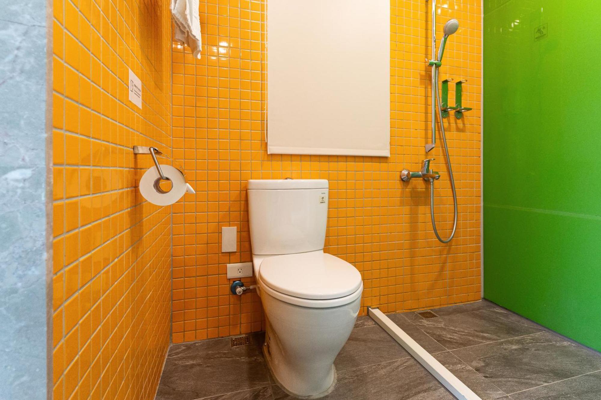 Check Inn Express Taichung Yizhong Экстерьер фото