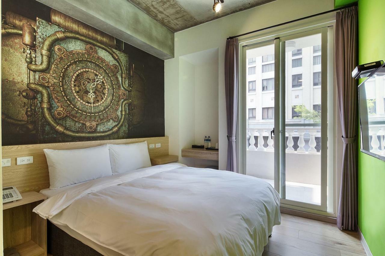 Check Inn Express Taichung Yizhong Экстерьер фото